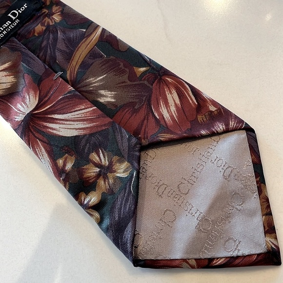 Christian Dior Floral Italian Silk Necktie - Picture 4 of 5